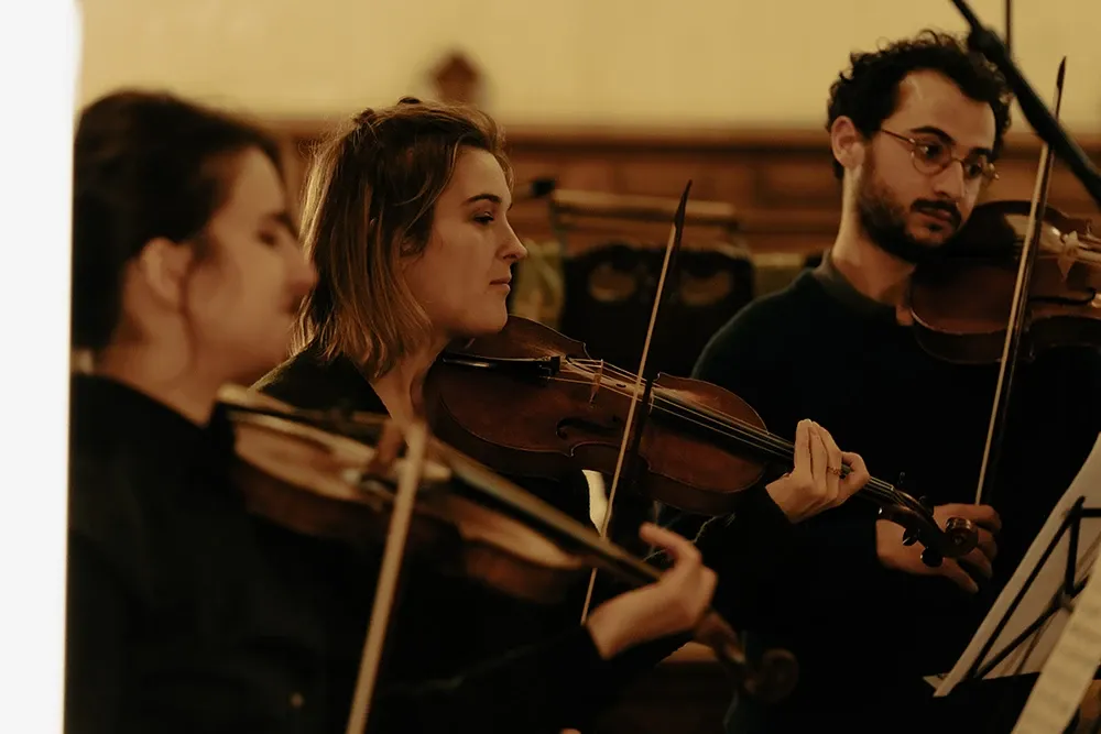 L'ensemble Le Chapitre en enregistrement à l’église luthérienne Saint-Pierre de Paris